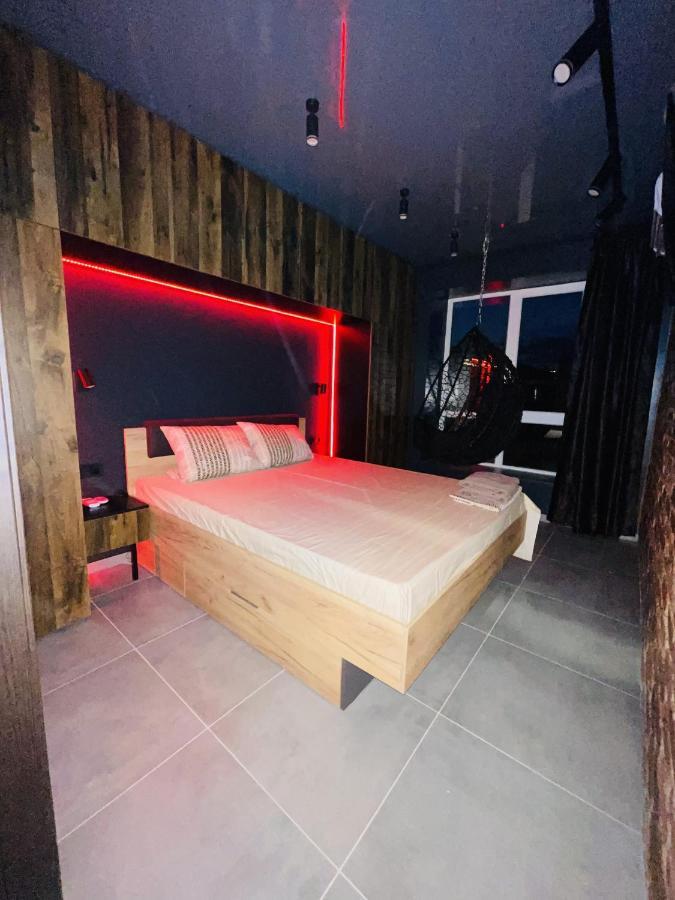Loft В River Park З Джакузі Dniepropietrowsk Zewnętrze zdjęcie